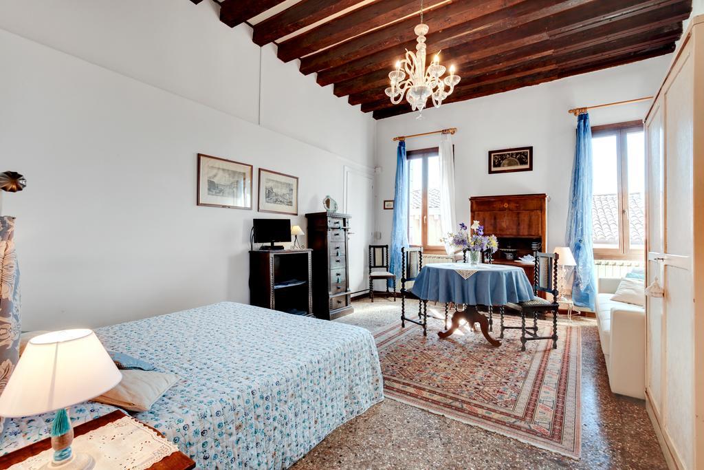 Ca' Badoer West Studio Venesia Bagian luar foto